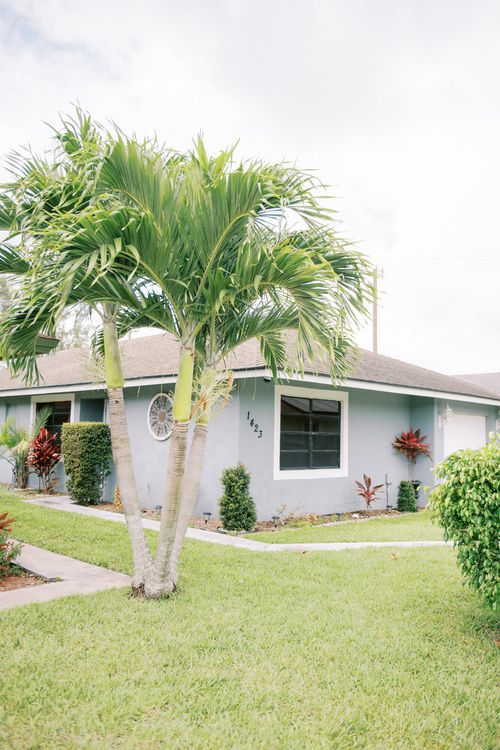 1423 Summit Run Cir, West Palm Beach, FL, 33415-4748 | Card Image