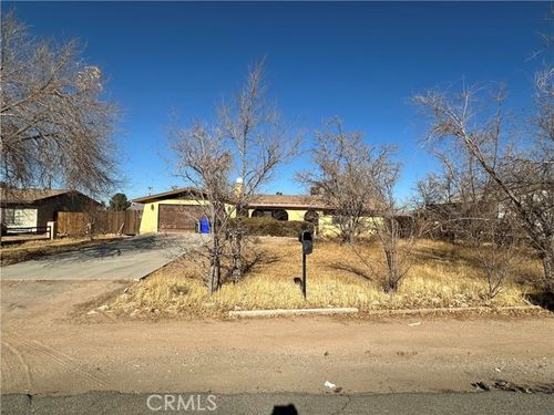 21918 Mohican Ave, Apple Valley, CA, 92307-4018 | Card Image