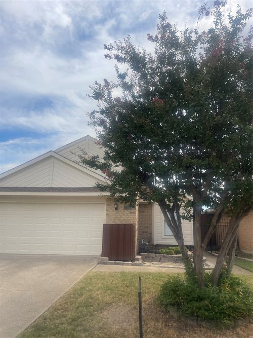 2149 Stradivarius Ln, Carrollton, TX, 75007-2218 | Card Image