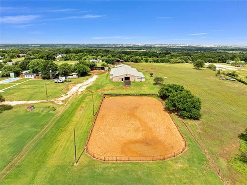 1901 Melissa Ln, Cleburne, TX, 76031-8969 | Card Image