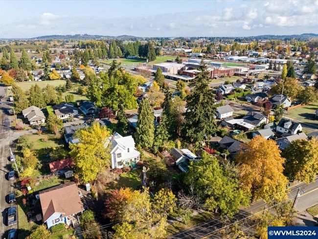 1006 Pine St, House other with 4 bedrooms, 2 bathrooms and null parking in Silverton OR | Image 40