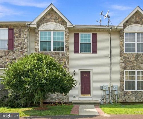 804 Dogwood Ln, COLLEGEVILLE, PA, 19426-4122 | Card Image