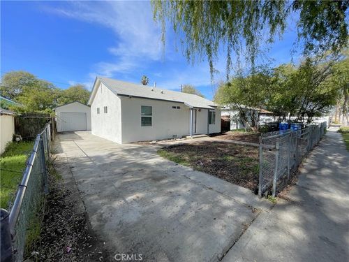 2568 Cedar Street, San Bernardino, CA, 92404 | Card Image