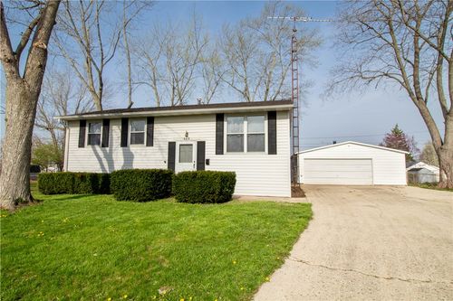 489 Caldwell Cir, New Carlisle, OH, 45344-2846 | Card Image