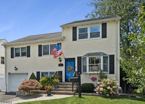 412 Victor St, Scotch Plains, NJ, 07076-1917 | Card Image