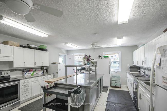 265 Pebble Beach Pky, House other with 2 bedrooms, 2 bathrooms and 2 parking in Grand Bend ON | Image 31