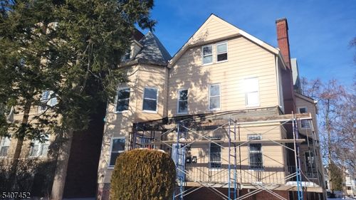 28 Beech St, East Orange, NJ, 07018-3004 | Card Image