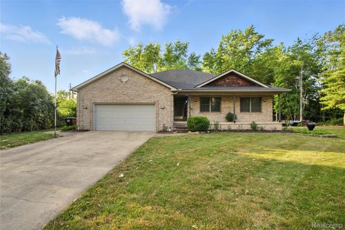 25000 Leroy St, Taylor, MI, 48180-5076 | Card Image