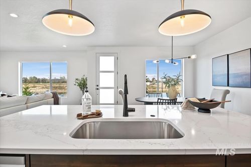 755 S Calhoun Ln, Star, ID, 83669-1165 | Card Image