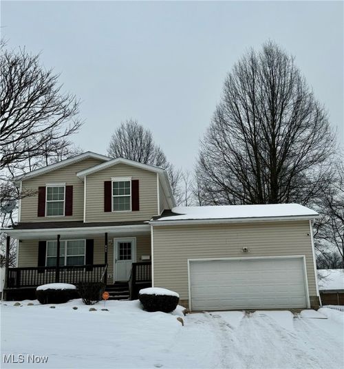 805 Bellevue Avenue, Akron, OH, 44307 | Card Image