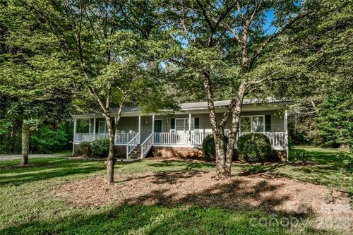 7730 Deer Track Dr, Denver, NC, 28037-8939 | Card Image