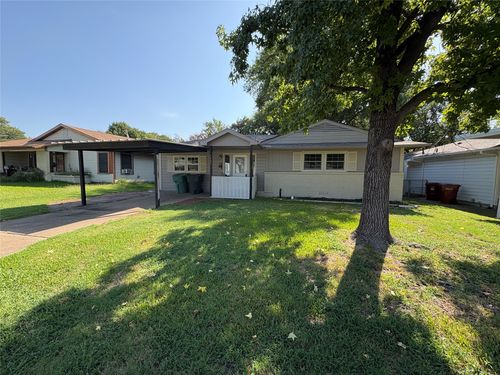 1409 N Highland Ave, Sherman, TX, 75092-3526 | Card Image