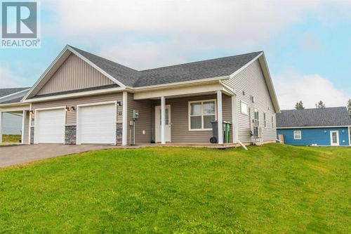 33 Aidan St, Charlottetown, PE, C1E3P9 | Card Image