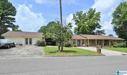 903 Avenue B Se, CULLMAN, AL, 35055-3864 | Card Image