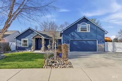 3125 N High Desert Way, Meridian, ID, 83646-9067 | Card Image