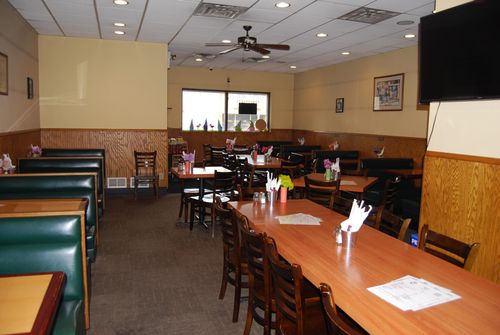 2565 7th Ave E, North Saint Paul, MN, 55109-3011 | Card Image