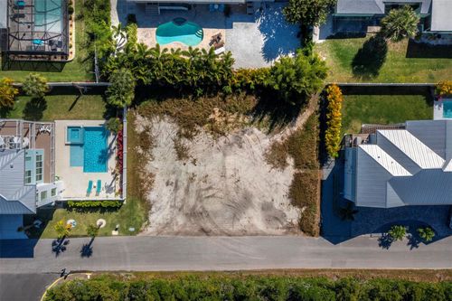 620 Companion Way, LONGBOAT KEY, FL, 34228-1823 | Card Image