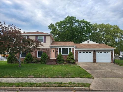 500 Blue Run Cir, Hampton, VA, 23666-2233 | Card Image