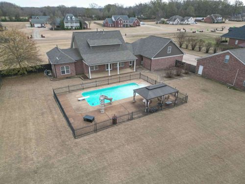 7365 Osborn Meadows Rd, Arlington, TN, 38002-5943 | Card Image