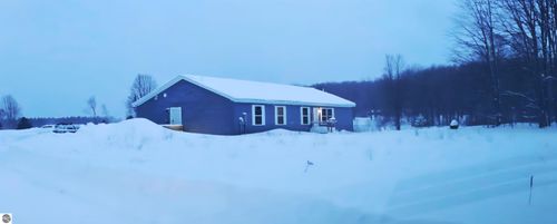 303 Westwood Rd Nw, Alden, MI, 49612-9620 | Card Image