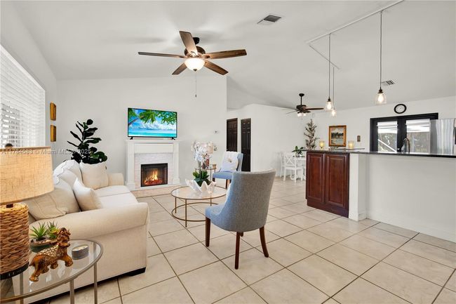 17746 48 Th Ct N, House other with 3 bedrooms, 2 bathrooms and null parking in Loxahatchee FL | Image 9