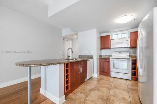 d501-7280 Sw 89th St, Miami, FL, 33156-1653 | Card Image