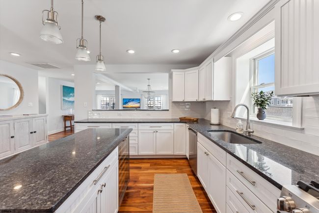 468 21st St Street, House other with 5 bedrooms, 3 bathrooms and null parking in Avalon Boro NJ | Image 26