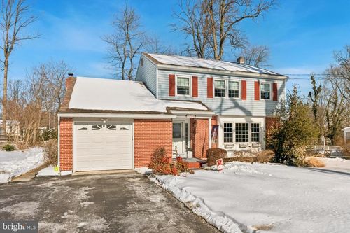 411 Forge Ln, EXTON, PA, 19341-1817 | Card Image