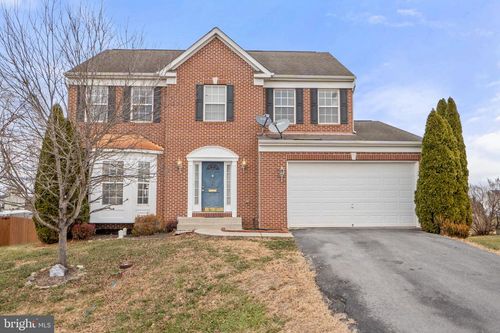 107 Milkweed Ln, BUNKER HILL, WV, 25413-3686 | Card Image
