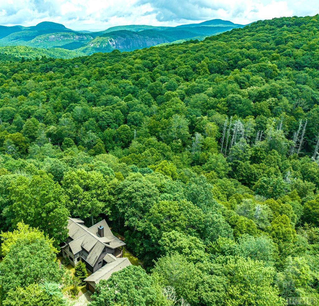 Breedlove Rd, Glenville, NC 28736