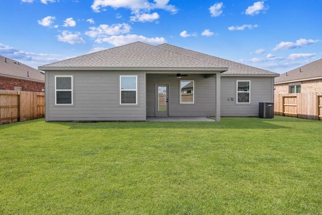 10514 Sutter Creek Dr, House other with 4 bedrooms, 2 bathrooms and 2 parking in Iowa Colony TX | Image 14