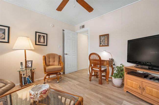 9527 Azure Cv, Condo with 3 bedrooms, 2 bathrooms and null parking in BRADENTON FL | Image 26
