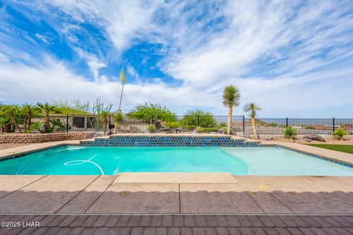 6010 Circula De Hacienda, Lake Havasu City, AZ, 86406-4450 | Card Image