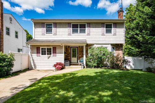 1400 Wagner Street, Hempstead, NY, 11793 | Card Image