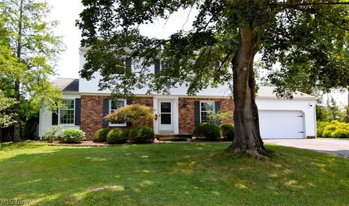 3779 Kay Dr, Stow, OH, 44224-3209 | Card Image