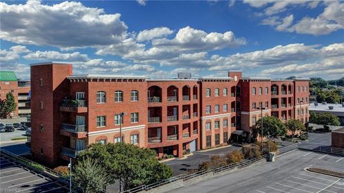 312-113 N Church St, Greensboro, NC, 27401-2979 | Card Image