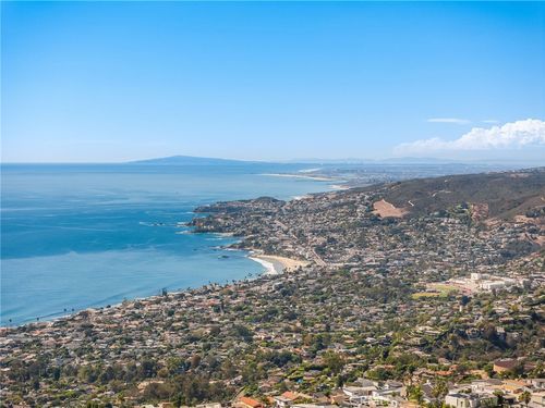 896 Quivera St, Laguna Beach, CA, 92651-3820 | Card Image