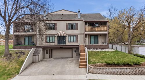 2-326 10th Ave S, Fargo, ND, 58103-2846 | Card Image
