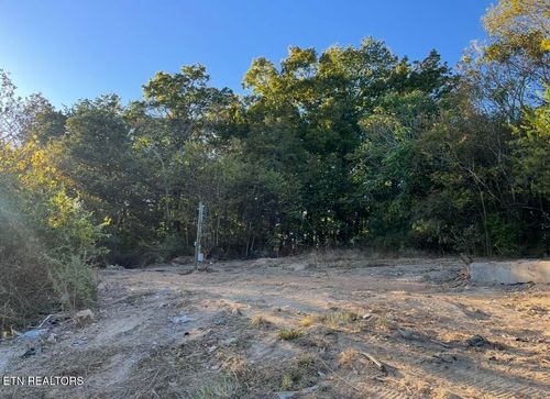 2343 Sweetwater Vonore Rd, Sweetwater, TN, 37874-6049 | Card Image