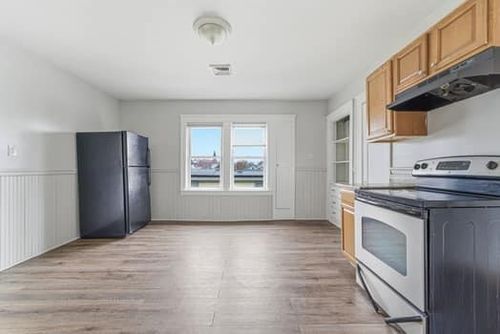 2-112 Harrison St, Worcester, MA, 01604-4366 | Card Image