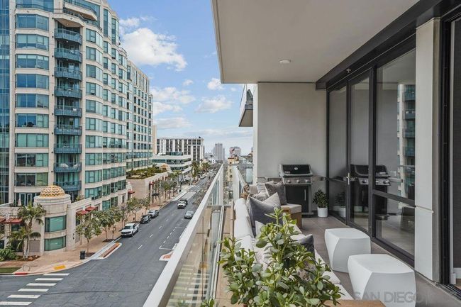 UNIT-502 - 2604 5 Th Ave, Condo with 2 bedrooms, 2 bathrooms and 2 parking in San Diego CA | Image 26