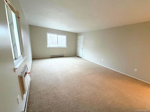 614-614 Fox Run Ln, Carmel, NY, 10512-2345 | Card Image