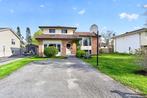 43 Mortensen Dr, Amherstview, ON, K7N1W2 | Card Image