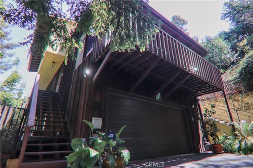 518 Latimer Rd, Santa Monica, CA, 90402-1019 | Card Image