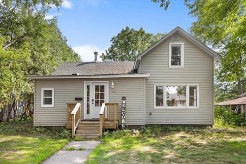 321 Island Avenue, Port Edwards, WI, 54469 | Card Image