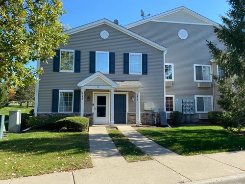 131-131 Silverstone Drive, Carpentersville, IL, 60110 | Card Image