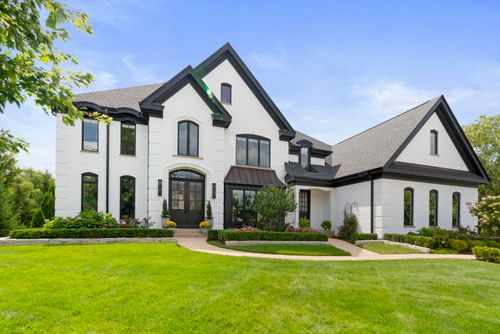 39W795 Goldenrod Dr, St. Charles, IL, 60175-7959 | Card Image