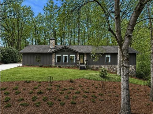 2177 Elysian Cir, Gainesville, GA, 30501-1323 | Card Image