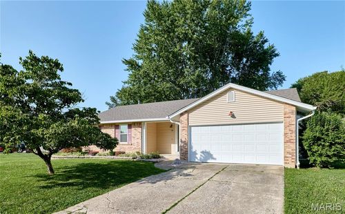 19 Constellation Hl, Saint Peters, MO, 63376-3077 | Card Image