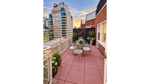 phb-404 E 66th St, New York, NY, 10065-9308 | Card Image